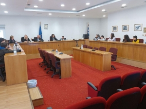 &quot;Δημοτικό Συμβούλιο&quot; για μαθητές στο Καρπενήσι