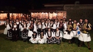 Γλέντι ως το πρωί στο χορό των Σαρακασταναίων στο Αγρίνιο