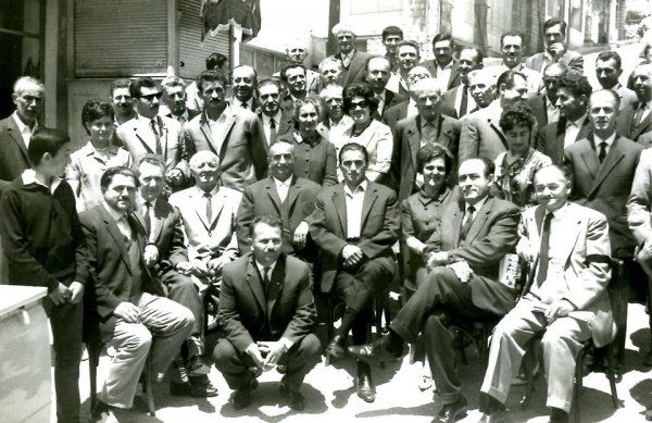 &Kappa;&alpha;&rho;&pi;&epsilon;&nu;ή&sigma;&iota;:H &kappa;&alpha;&theta;&eta;&mu;&epsilon;&rho;&iota;&nu;ή &epsilon;&mu;&pi;&omicron;&rho;&iota;&kappa;ή &zeta;&omega;ή &tau;&omicron;&nu; 19&omicron; &kappa;&alpha;&iota; 20ό &alpha;&iota;ώ&nu;&alpha; &mu;έ&sigma;&alpha; &alpha;&pi;&omicron; &alpha;&rho;&chi;&epsilon;ί&alpha;-&nu;&tau;&omicron;&kappa;&omicron;&upsilon;&mu;έ&nu;&tau;&alpha;