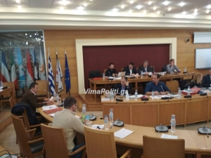 Ένταση και αντεγκλήσεις στο Περιφερειακό συμβούλιο για την υποστελέχωση του δήμου Αγράφων(Βίντεο)