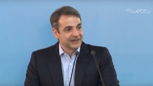 &Mu;&eta;&tau;&sigma;&omicron;&tau;ά&kappa;&eta;&sigmaf; &alpha;&pi;&omicron; &Kappa;&alpha;&rho;&pi;&epsilon;&nu;ή&sigma;&iota;:"&Epsilon;&gamma;ώ &delta;&epsilon;&nu; &epsilon;ί&mu;&alpha;&iota; &Alpha;&lambda;έ&xi;&eta;&sigmaf; &Tau;&sigma;ί&pi;&rho;&alpha;&sigmaf;"-&Omicron;&lambda;ό&kappa;&lambda;&eta;&rho;&eta; &eta; &omicron;&mu;&iota;&lambda;ί&alpha; &tau;&omicron;&upsilon; &pi;&rho;&omicron;έ&delta;&rho;&omicron;&upsilon; &tau;&eta;&sigmaf; &Nu;&Delta;