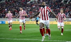 100 χρόνια Θρύλος: Ο Ολυμπιακός γιόρτασε τα 100 χρόνια με νίκη επί του ΟΦΗ και πάει φουλ για τίτλο