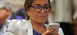 &Tau;&omicron;&hellip; &alpha;&phi;&rho;&omicron;&delta;&iota;&sigma;&iota;&alpha;&kappa;ό &tau;&rho;&alpha;&pi;έ&zeta;&omega;&mu;&alpha; &tau;&eta;&sigmaf; &Nu;&tau;ό&rho;&alpha;&sigmaf;