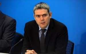 &Sigma;&tau;&omicron; &delta;ί&kappa;&tau;&upsilon;&omicron; &Nu;έ&omega;&nu; &tau;&omicron;&upsilon; &Epsilon;&Lambda;&Kappa; &omicron; &Kappa;ώ&sigma;&tau;&alpha;&sigmaf; &Kappa;&alpha;&rho;&alpha;&gamma;&kappa;&omicron;ύ&nu;&eta;&sigmaf;