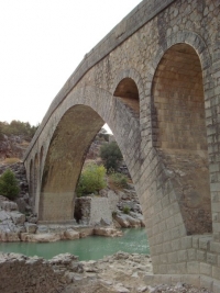 &Epsilon;&gamma;&kappa;&alpha;&tau;&alpha;&sigma;&tau;ά&theta;&eta;&kappa;&epsilon; &omicron; &epsilon;&rho;&gamma;&omicron;&lambda;ά&beta;&omicron;&sigmaf; &sigma;&tau;&alpha; &gamma;&epsilon;&phi;ύ&rho;&iota;&alpha; &Tau;έ&mu;&pi;&lambda;&alpha;&sigmaf;-&Alpha;&upsilon;&lambda;&alpha;&kappa;ί&omicron;&upsilon;