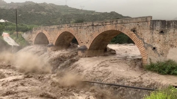 Κακοκαιρία:«Πνίγηκε» για μια ακόμη φορά η Κρήτη-Εγκλωβίστηκαν τέσσερα άτομα στο Λασίθι