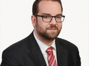 T&omicron; &psi;&eta;&phi;&omicron;&delta;έ&lambda;&tau;&iota;&omicron; &tau;&eta;&sigmaf; &Alpha;&iota;&tau;&omega;&lambda;/&nu;ί&alpha;&sigmaf; &pi;&alpha;&rho;&omicron;&upsilon;&sigma;&iota;ά&zeta;&epsilon;&iota; &omicron; &Nu;&epsilon;&kappa;&tau;ά&rho;&iota;&omicron;&sigmaf; &Phi;&alpha;&rho;&mu;ά&kappa;&eta;&sigmaf; &sigma;&tau;&omicron; &Alpha;&gamma;&rho;ί&nu;&iota;&omicron;