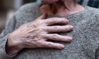 Αγρίνιο: Άγριος ξυλοδαρμός 74χρονης από τον γιο της-Στο νοσοκομείο η ηλικιωμένη