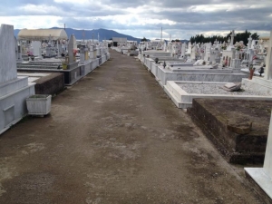 Αγρίνιο:Επιμνημόσυνη δέηση το Ψυχοσάββατο στο δημοτικό νεκροταφείο της πόλης