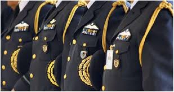 &Xi;&epsilon;&kappa;ί&nu;&eta;&sigma;&alpha;&nu; &omicron;&iota; &kappa;&rho;ί&sigma;&epsilon;&iota;&sigmaf; &sigma;&tau;&eta;&nu; &Epsilon;&Lambda;&Alpha;&Sigma;-&Pi;&omicron;&iota;&omicron;&iota; &pi;&rho;&omicron;ά&gamma;&omicron;&nu;&tau;&alpha;&iota; &kappa;&alpha;&iota; &pi;&omicron;&iota;&omicron;&iota; &alpha;&pi;&omicron;&sigma;&tau;&rho;&alpha;&tau;&epsilon;ύ&omicron;&nu;&tau;&alpha;&iota;