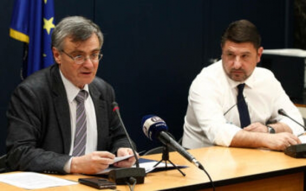 &Tau;&omicron; &sigma;&upsilon;&gamma;&kappa;&iota;&nu;&eta;&tau;&iota;&kappa;ό &laquo;&alpha;&nu;&tau;ί&omicron;&raquo; &Tau;&sigma;&iota;ό&delta;&rho;&alpha; - &Chi;&alpha;&rho;&delta;&alpha;&lambda;&iota;ά &mu;&epsilon; &sigma;&upsilon;&mu;&beta;&omicron;&upsilon;&lambda;έ&sigmaf; &kappa;&iota; έ&nu;&alpha; &pi;&omicron;ί&eta;&mu;&alpha;