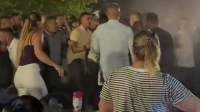 Aιτωλ/νία: Άγριο ξύλο σε πανηγύρι στα Σιταράλωνα Θέρμου με τη Γωγώ Τσαμπά(Βίντεο)