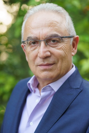 &Omicron; &Sigma;ά&kappa;&eta;&sigmaf; &Tau;&omicron;&rho;&omicron;&upsilon;&nu;ί&delta;&eta;&sigmaf; &delta;ή&lambda;&omega;&sigma;&epsilon; &pi;&alpha;&rho;ώ&nu; &omega;&sigmaf; &upsilon;&pi;&omicron;&psi;ή&phi;&iota;&omicron;&sigmaf; &delta;ή&mu;&alpha;&rho;&chi;&omicron;&sigmaf; &Alpha;&mu;&phi;&iota;&lambda;&omicron;&chi;ί&alpha;&sigmaf;