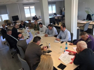 &Sigma;&tau;&epsilon;&rho;&epsilon;ά &Epsilon;&lambda;&lambda;ά&delta;&alpha;:A&upsilon;&sigma;&tau;&eta;&rho;ά &mu;έ&tau;&rho;&alpha; &gamma;&iota;&alpha; &tau;&eta;&nu; &pi;&rho;ό&lambda;&eta;&psi;&eta; &kappa;&alpha;&iota; &alpha;&nu;&tau;&iota;&mu;&epsilon;&tau;ώ&pi;&iota;&sigma;&eta; &tau;&omicron;&upsilon; &kappa;&omicron;&rho;&omega;&nu;&omicron;ϊ&omicron;ύ &alpha;&nu;&alpha;&kappa;&omicron;ί&nu;&omega;&sigma;&epsilon; &omicron; &Pi;&epsilon;&rho;&iota;&phi;&epsilon;&rho;&epsilon;&iota;ά&rho;&chi;&eta;&sigmaf; &Phi;.&Sigma;&pi;&alpha;&nu;ό&sigmaf;