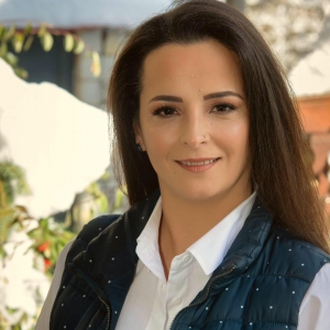 Έ&rho;&chi;&epsilon;&tau;&alpha;&iota; &kappa;&alpha;&iota; &eta;&hellip;&Nu;&tau;ό&rho;&alpha;(&hellip; &sigma;&tau;&eta;&nu; &Pi;&epsilon;&rho;&iota;&phi;έ&rho;&epsilon;&iota;&alpha;!!!)