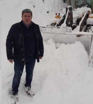 &Tau;&epsilon;&lambda;&epsilon;&iota;ώ&nu;&epsilon;&iota; &mu;&epsilon; &tau;&alpha; &chi;&iota;ό&nu;&iota;&alpha;&hellip; &pi;&rho;&omicron;&chi;&omega;&rho;ά&epsilon;&iota; &sigma;&epsilon; &alpha;&nu;&alpha;&kappa;&omicron;&iota;&nu;ώ&sigma;&epsilon;&iota;&sigmaf; &omicron; &Mu;&pi;&alpha;&mu;&pi;&alpha;&lambda;ή&sigmaf;