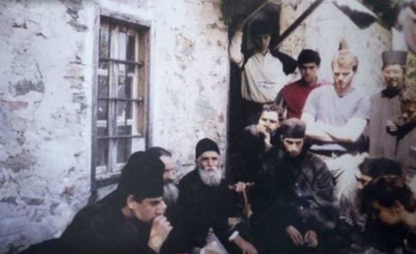 Σαν σήμερα πριν από 23 χρόνια εκοιμήθη ο Αγιορείτης γέροντας Παΐσιος(Αφιέρωμα)