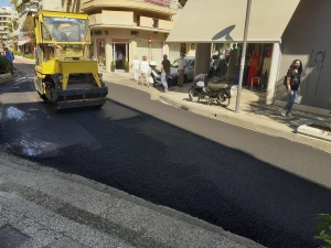 &Alpha;&gamma;&rho;ί&nu;&iota;&omicron;:&Epsilon;&rho;&gamma;&alpha;&sigma;ί&epsilon;&sigmaf; &alpha;&sigma;&phi;&alpha;&lambda;&tau;ό&sigma;&tau;&rho;&omega;&sigma;&eta;&sigmaf; &sigma;&epsilon; &Mu;&pi;&alpha;ϊ&mu;&pi;ά &kappa;&alpha;&iota; &Sigma;&iota;&alpha;&delta;ή&mu;&alpha;(&Phi;ώ&tau;&omicron;)