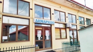 K&Pi;&Alpha;:"&Sigma;&epsilon; &kappa;&rho;ί&sigma;&epsilon;&iota;&sigmaf; ..&pi;&alpha;&nu;&iota;&kappa;&omicron;ύ &kappa;ά&pi;&omicron;&iota;&omicron;&iota; &epsilon;&kappa; &tau;&eta;&sigmaf; &delta;&eta;&mu;&omicron;&tau;&iota;&kappa;ή&sigmaf; &alpha;&rho;&chi;ή&sigmaf; &Alpha;&gamma;&rho;ά&phi;&omega;&nu;"