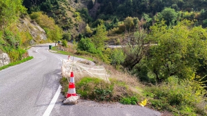&Alpha;&rho;&gamma;&iota;&theta;έ&alpha;: &Epsilon;&pi;&iota;&kappa;ί&nu;&delta;&upsilon;&nu;&omicron;&sigmaf; &omicron; &delta;&rho;ό&mu;&omicron;&sigmaf; &sigma;&tau;&eta; &theta;έ&sigma;&eta; &Beta;&iota;&lambda;&lambda;έϊ&kappa;&alpha; &Pi;&epsilon;&tau;&rho;ί&lambda;&omicron;&upsilon;(&Phi;ώ&tau;&omicron;)