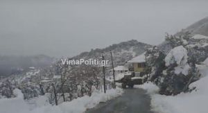 Αιτωλ/νία:Tα χιονισμένα Βρουβιανά μαγνητίζουν τα βλέματα(Βίντεο)