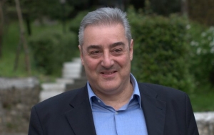 &Alpha;&gamma;&rho;ί&nu;&iota;&omicron;:&Alpha;&iota;&phi;&nu;&iota;&alpha;&delta;&iota;&alpha;&sigma;&tau;&iota;&kappa;ή &pi;&alpha;&rho;&alpha;ί&tau;&eta;&sigma;&eta; &mu;&epsilon; &alpha;&iota;&chi;&mu;έ&sigmaf; &tau;&omicron;&upsilon; &Alpha;&nu;&tau;&iota;&delta;&eta;&mu;ά&rho;&chi;&omicron;&upsilon; &Chi;&rho;ή&sigma;&tau;&omicron;&upsilon; &Gamma;&kappa;&omicron;ύ&nu;&tau;&alpha;