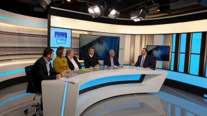 &Chi;&omega;&rho;ί&sigmaf; &epsilon;&nu;&tau;ά&sigma;&epsilon;&iota;&sigmaf; &kappa;&alpha;&iota; &eta;&tau;&tau;&eta;&mu;έ&nu;&omicron;&upsilon;&sigmaf; &tau;&omicron; &pi;&rho;ώ&tau;&omicron; debate &gamma;&iota;&alpha; &tau;&eta;&nu; &Sigma;&tau;&epsilon;&rho;&epsilon;ά(&Beta;ί&nu;&tau;&epsilon;&omicron;)