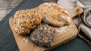 &Omicron; &sigma;&pi;ό&rho;&omicron;&sigmaf; &pi;&omicron;&upsilon; &rho;&upsilon;&theta;&mu;ί&zeta;&epsilon;&iota; &sigma;ά&kappa;&chi;&alpha;&rho;&omicron;, &chi;&omicron;&lambda;&eta;&sigma;&tau;&epsilon;&rho;ό&lambda;&eta; &kappa;&alpha;&iota; &laquo;&kappa;ό&beta;&epsilon;&iota;&raquo; &tau;&eta;&nu; ό&rho;&epsilon;&xi;&eta;