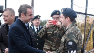 &Mu;&eta;&tau;&sigma;&omicron;&tau;ά&kappa;&eta;&sigmaf;:"&Theta;&alpha; &upsilon;&pi;&epsilon;&rho;&alpha;&sigma;&pi;&iota;&sigma;&tau;&omicron;ύ&mu;&epsilon; &tau;&eta;&nu; &epsilon;&theta;&nu;&iota;&kappa;ή &mu;&alpha;&sigmaf; &alpha;&kappa;&epsilon;&rho;&alpha;&iota;ό&tau;&eta;&tau;&alpha;"