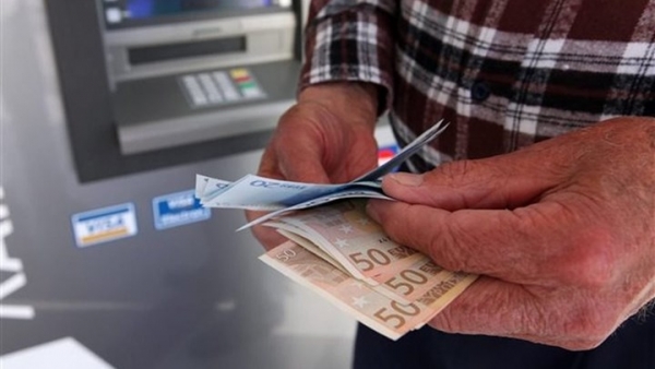 Καταιγίδα αιτήσεων για τα αναδρομικά εν αναμονή του ΣτΕ-Ξεπέρασαν τις 500.000 στον ΕΦΚΑ