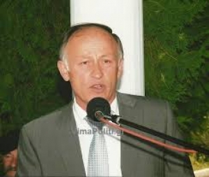 Ευχές Γιάννη Σταμάτη για τις ημέρες των εορτών