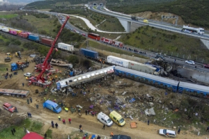 &Tau;έ&mu;&pi;&eta;: &Eta; &delta;ί&kappa;&eta; &pi;&omicron;&upsilon; ά&rho;&gamma;&eta;&sigma;&epsilon; ό&sigma;&omicron; &kappa;&alpha;&iota; &eta; &delta;&iota;&kappa;&alpha;&iota;&omicron;&sigma;ύ&nu;&eta;-36 &kappa;&alpha;&tau;&eta;&gamma;&omicron;&rho;&omicron;ύ&mu;&epsilon;&nu;&omicron;&iota;, 57 &nu;&epsilon;&kappa;&rho;&omicron;ί &kappa;&alpha;&iota; &mu;&iota;&alpha; &chi;ώ&rho;&alpha; &sigma;&epsilon; &alpha;&nu;&alpha;&mu;&omicron;&nu;ή