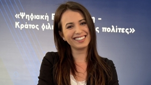 &Alpha;&theta;&alpha;&nu;&alpha;&sigma;ί&alpha; &Omicron;&iota;&kappa;&omicron;&nu;ό&mu;&omicron;&upsilon;:&Eta; &Nu;&Delta; &laquo;&xi;&epsilon;&mu;&pi;&lambda;&omicron;&kappa;ά&rho;&epsilon;&iota;&raquo; έ&rho;&gamma;&alpha; &pi;&nu;&omicron;ή&sigmaf; &sigma;&epsilon; &omicron;&lambda;ό&kappa;&lambda;&eta;&rho;&eta; &tau;&eta;&nu; &Epsilon;&lambda;&lambda;ά&delta;&alpha;