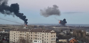 Κρίσιμες ώρες στην Ουκρανία: Μια ανάσα από το Κίεβο ρωσικά τανκς – Συναγερμός για αεροπορικές επιδρομές