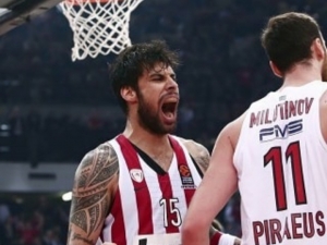 Έ&beta;&gamma;&alpha;&lambda;&epsilon; &alpha;&nu;&tau;ί&delta;&rho;&alpha;&sigma;&eta; &mu;&epsilon; &kappa;&omicron;&rho;&upsilon;&phi;&alpha;ί&omicron; &tau;&omicron;&nu; &Sigma;&pi;&alpha;&nu;&omicron;ύ&lambda;&eta;