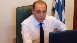 &Kappa;&upsilon;&rho;. &Beta;&epsilon;&lambda;ό&pi;&omicron;&upsilon;&lambda;&omicron;&sigmaf;: &Pi;ά&lambda;&iota; &omicron; &pi;&rho;&omega;&theta;&upsilon;&pi;&omicron;&upsilon;&rho;&gamma;ό&sigmaf; &mu;&pi;έ&rho;&delta;&epsilon;&psi;&epsilon; &tau;&omicron;&nu; &pi;&alpha;&tau;&rho;&iota;&omega;&tau;&iota;&sigma;&mu;ό &mu;&epsilon; &tau;&iota;&sigmaf; &mu;&pi;ί&zeta;&nu;&epsilon;&sigmaf;