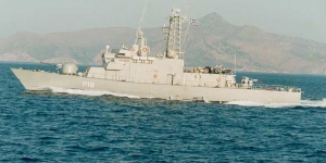 Επεισόδιο στο Αιγαίο: Τουρκικό εμπορικό ακούμπησε την κανονιοφόρο «Αρματωλός»