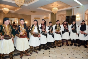 Παλιακό σαρακατσάνικο γλέντι στα ..χειμαδιά απ&#039;τους &quot;Σταυραετούς των Αγράφων&quot;