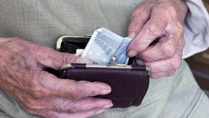 &Alpha;&gamma;&rho;ί&nu;&iota;&omicron;: Έ&kappa;&lambda;&epsilon;&psi;&alpha;&nu; &tau;&omicron; &pi;&omicron;&rho;&tau;&omicron;&phi;ό&lambda;&iota;  &alpha;&pi;ό &eta;&lambda;&iota;&kappa;&iota;&omega;&mu;έ&nu;&omicron; &mu;έ&sigma;&alpha; &sigma;&epsilon; &alpha;&nu;&epsilon;&lambda;&kappa;&upsilon;&sigma;&tau;ή&rho;&alpha;