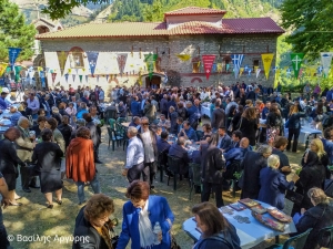 &Lambda;&alpha;&mu;&pi;&rho;ό&sigmaf; &epsilon;&omicron;&rho;&tau;&alpha;&sigma;&mu;ό&sigmaf; &tau;&eta;&sigmaf; &Upsilon;&psi;ώ&sigma;&epsilon;&omega;&sigmaf; &tau;&omicron;&upsilon; &Tau;&iota;&mu;ί&omicron;&upsilon; &Sigma;&tau;&alpha;&upsilon;&rho;&omicron;ύ &sigma;&tau;&omicron; &Tau;&rho;&omicron;&beta;ά&tau;&omicron; &Alpha;&gamma;&rho;ά&phi;&omega;&nu;