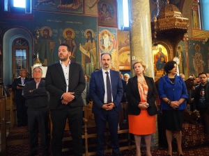 &Omicron; Ά&gamma;&iota;&omicron;&sigmaf; &Nu;&iota;&kappa;ό&lambda;&alpha;&omicron;&sigmaf; &epsilon;&kappa; &Kappa;&alpha;&rho;&pi;&epsilon;&nu;&eta;&sigma;ί&omicron;&upsilon; &hellip; &nu;&alpha; &tau;&omicron;&upsilon;&sigmaf; &phi;&upsilon;&lambda;ά&epsilon;&iota;!!!