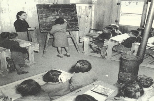 28 χρόνια πριν-Μνήμες και αναμνήσεις μιας φιλολόγου στα σχολειά των Αγράφων
