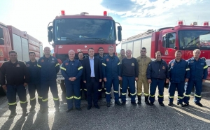 &Delta;&upsilon;&nu;&alpha;&mu;&iota;&kappa;ά &pi;&alpha;&rho;ώ&nu; &sigma;&epsilon; ό&lambda;&eta; &tau;&eta;&nu; &Alpha;&iota;&tau;&omega;&lambda;/&nu;ί&alpha; &omicron; &upsilon;&pi;&omicron;&psi;ή&phi;&iota;&omicron;&sigmaf; &beta;&omicron;&upsilon;&lambda;&epsilon;&upsilon;&tau;ή&sigmaf; &tau;&eta;&sigmaf; &Nu;&Delta; &Theta;&alpha;&nu;ά&sigma;&eta;&sigmaf; &Pi;&alpha;&pi;&alpha;&theta;&alpha;&nu;ά&sigma;&eta;&sigmaf;