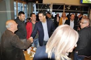 &Sigma;&upsilon;&nu;&epsilon;&chi;ί&zeta;&epsilon;&iota; &tau;&iota;&sigmaf; &pi;&epsilon;&rho;&iota;&omicron;&delta;&epsilon;ί&epsilon;&sigmaf; &tau;&omicron;&upsilon; &omicron;  &Gamma;&iota;ώ&rho;&gamma;&omicron;&sigmaf; &Pi;&alpha;&pi;&alpha;&nu;&alpha;&sigma;&tau;&alpha;&sigma;ί&omicron;&upsilon;