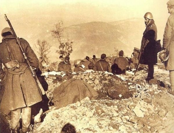 28η Οκτωβρίου: Αι ελληνικαί δυνάμεις αμύνονται του πάτριου εδάφους – Το Αλβανικό έπος του 1940