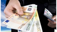 &Epsilon;&beta;&delta;&omicron;&mu;ά&delta;&alpha; &pi;&lambda;&eta;&rho;&omega;&mu;ώ&nu;:&Pi;&omicron;&iota;&omicron;&iota; &theta;&alpha; &pi;ά&nu;&epsilon;... &tau;&alpha;&mu;&epsilon;ί&omicron; &gamma;&iota;&alpha; &nu;&alpha; &epsilon;&iota;&sigma;&pi;&rho;ά&xi;&omicron;&upsilon;&nu; &lambda;ί&gamma;&omicron; &pi;&rho;&iota;&nu; &alpha;&pi;ό &tau;&iota;&sigmaf; &kappa;ά&lambda;&pi;&epsilon;&sigmaf;