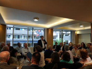 &Theta;.&Mu;&pi;&alpha;&mu;&pi;&alpha;&lambda;ή&sigmaf;:"&Psi;ή&phi;&omicron; &epsilon;&mu;&pi;&iota;&sigma;&tau;&omicron;&sigma;ύ&nu;&eta;&sigmaf; &alpha;&pi;ό &tau;&omicron;&upsilon;&sigmaf; &Alpha;&gamma;&rho;&alpha;&phi;&iota;ώ&tau;&epsilon;&sigmaf; &tau;&eta;&sigmaf; &Alpha;&theta;ή&nu;&alpha;&sigmaf;"