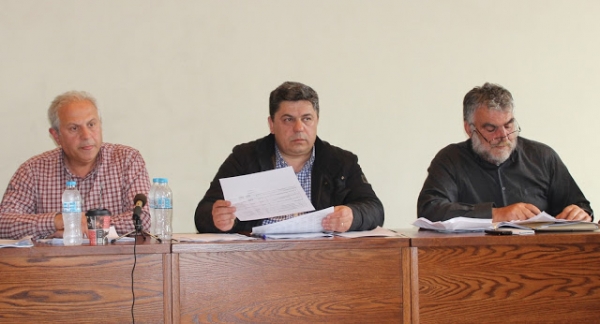 &Pi;&alpha;&rho;ά&tau;&alpha;&xi;&eta; &Mu;&pi;&alpha;&mu;&pi;&alpha;&lambda;ή:&Epsilon;&pi;&iota;&kappa;&omicron;&iota;&nu;&omega;&nu;&iota;&alpha;&kappa;&omicron;ί &lambda;ό&gamma;&omicron;&iota; &pi;ί&sigma;&omega; &alpha;&pi;ό &tau;&omicron; &nu;έ&omicron; &psi;ή&phi;&iota;&sigma;&mu;&alpha; &gamma;&iota;&alpha; &tau;&alpha; &alpha;&iota;&omicron;&lambda;&iota;&kappa;ά &sigma;&tau;&alpha; Ά&gamma;&rho;&alpha;&phi;&alpha;