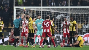 &Alpha;&Epsilon;&Kappa;-&Omicron;&lambda;&upsilon;&mu;&pi;&iota;&alpha;&kappa;ό&sigmaf; 1-1: &Iota;&sigma;&omicron;&pi;&alpha;&lambda;ί&alpha; &sigma;&tau;&omicron; &nu;&tau;έ&rho;&mu;&pi;&iota; &mu;&epsilon; &pi;έ&nu;&alpha;&lambda;&tau;&iota; &sigma;&tau;&omicron; 90+16&prime; &gamma;&iota;&alpha; &tau;&omicron;&upsilon;&sigmaf; &Pi;&epsilon;&iota;&rho;&alpha;&iota;ώ&tau;&epsilon;&sigmaf;-Έ&nu;&tau;&omicron;&nu;&epsilon;&sigmaf; &delta;&iota;&alpha;&mu;&alpha;&rho;&tau;&upsilon;&rho;ί&epsilon;&sigmaf; &tau;&omega;&nu; &gamma;&eta;&pi;&epsilon;&delta;&omicron;ύ&chi;&omega;&nu;