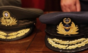 &Sigma;&upsilon;&nu;&epsilon;&chi;ί&zeta;&omicron;&nu;&tau;&alpha;&iota; &omicron;&iota; &kappa;&rho;ί&sigma;&epsilon;&iota;&sigmaf; &Alpha;&xi;&iota;&omega;&mu;&alpha;&tau;&iota;&kappa;ώ&nu; &tau;&eta;&sigmaf; &Alpha;&sigma;&tau;&upsilon;&nu;&omicron;&mu;ί&alpha;&sigmaf;-&Pi;&omicron;&iota;&omicron;&iota; &pi;&rho;&omicron;ά&gamma;&omicron;&nu;&tau;&alpha;&iota; &kappa;&alpha;&iota; &pi;&omicron;&iota;&omicron;&iota; &alpha;&pi;&omicron;&sigma;&tau;&rho;&alpha;&tau;&epsilon;ύ&omicron;&nu;&tau;&alpha;&iota;-Ό&lambda;&alpha; &tau;&alpha; &omicron;&nu;ό&mu;&alpha;&tau;&alpha;